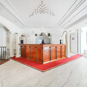 Self-check-in Adlon Bécs